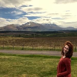 Meet your Posher, Cate